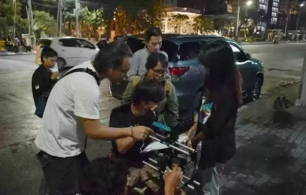 Syuting Perdana "Kesawan The Movie", Dikompas Hingga Diguyur Hujan
