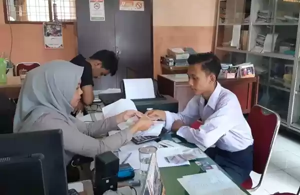 Kapolda Sumut Bantu Anak Wartawan Bayar Uang Sekolah