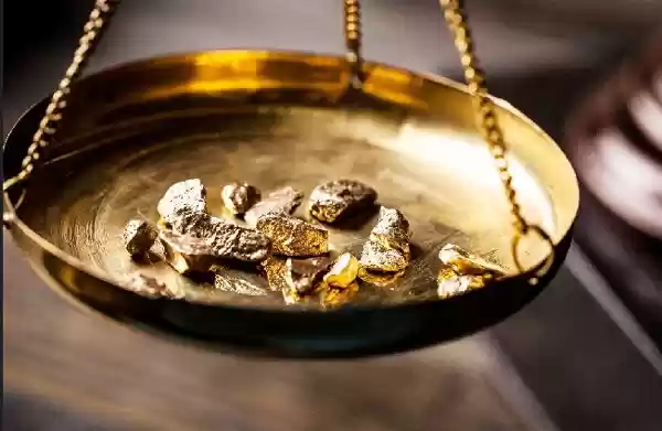 Harga Emas Antam Naik Rp28.000 Jadi Rp919.000/Gram