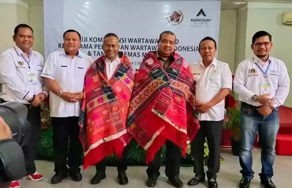 Wartawan Kompeten Tidak Buat Berita Hoax