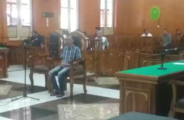 Penjual Rokok Tanpa Cukai Dituntut 2 Tahun Penjara