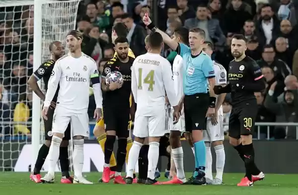 Gara Gara Virus Corona, Wasit Asal Italia di Larang UEFA  Bertugas