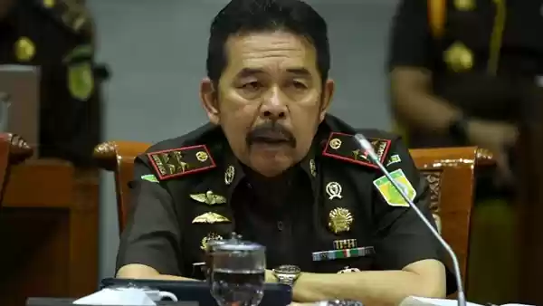 Corona Semakin Mewabah, Jaksa Agung Perintahkan Sidang Secara Online
