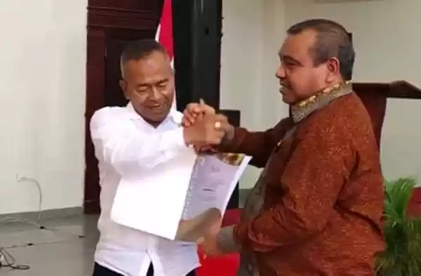 Ketua PWI Sumut Peroleh Press Card Number One