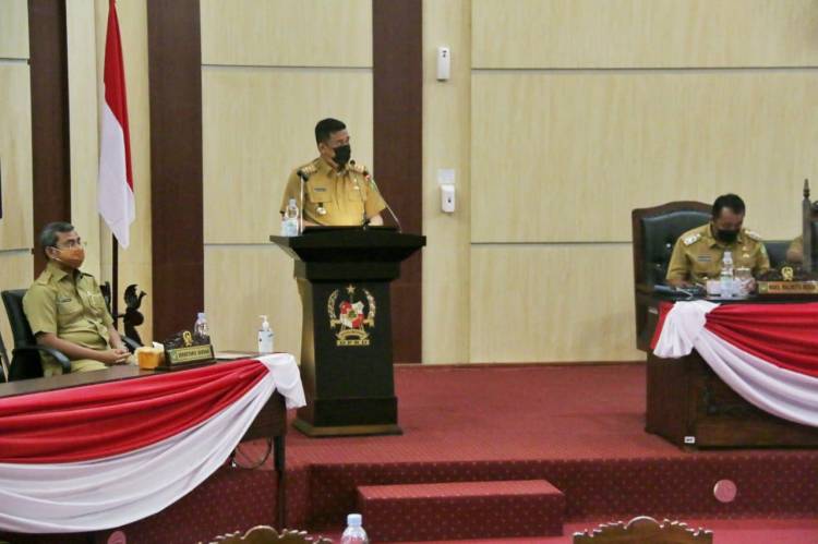 Wali Kota Medan Terima Hasil Pembahasan Pansus Penanganan Pencegahan Dan Penyebaran Covid-19