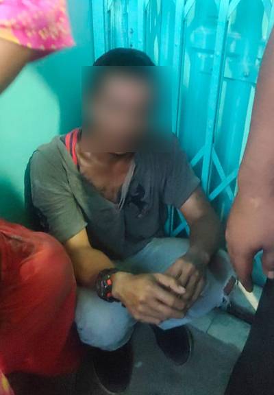 Dua Pemuda Gagal Diduga Mencuri Sepeda Motor, Jadi Amukan Massa