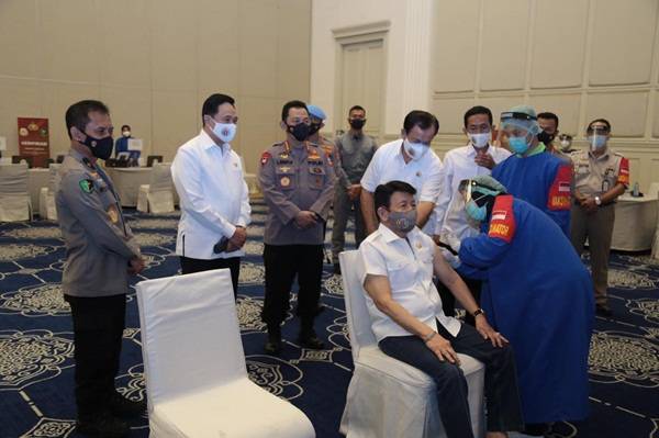 2.282  Purnawirawan Polri Terima Vaksinasi Covid 19