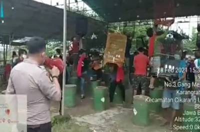 Lomba Kicau Burung Tak Berlangsung Lama, Polisi Membubarkannya
