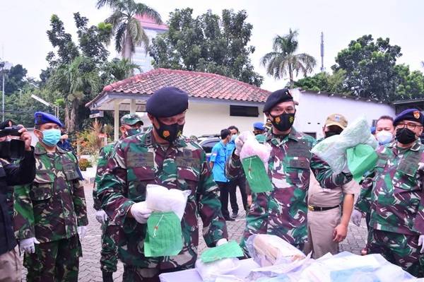 TNI Musnahkan Barang Bukti Perkara Tindak Pidana Militer