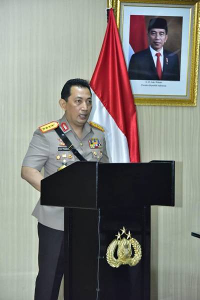 Kapolri Minta Masyarakat Tak Panik Pasca-Bom Bunuh Diri di Katedral