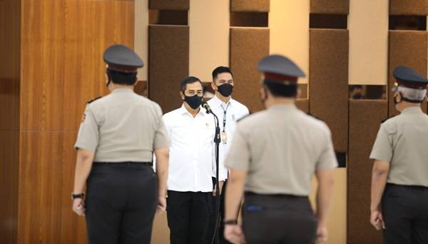 Kabareskrim Polri Pimpin Korps Raport KPLB 6 Personil