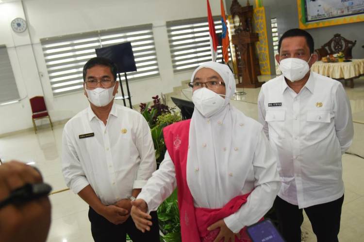 Sabrina Ingatkan Tentang Pentingnya  Percepatan Pemulihan Ekonomi