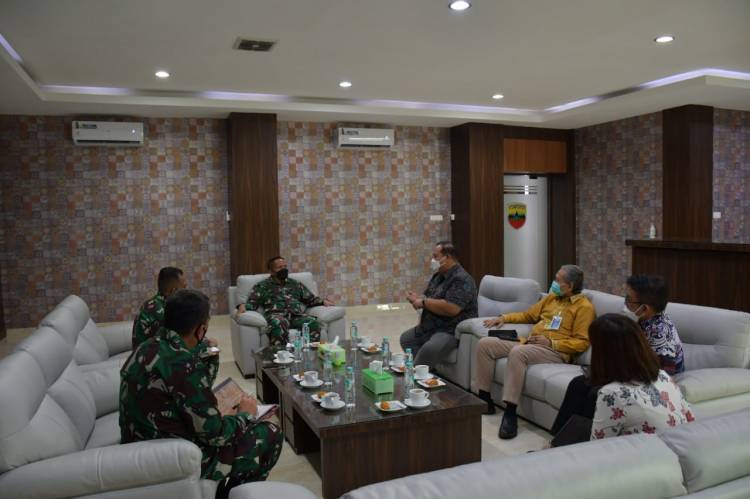 Pangdam I/BB Terima Audiensi Pimpinan Bank Mandiri Region I Wilayah Sumut