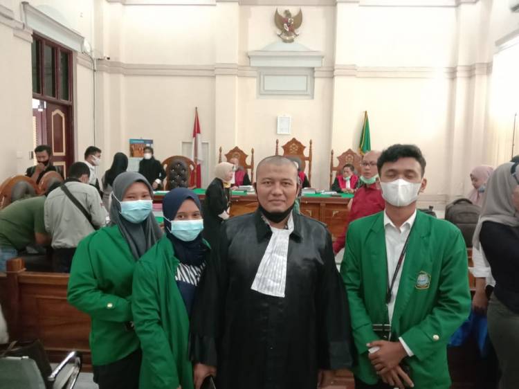 Kantor Hukum Eka Putra Zakran SH & Associates Menerima Tiga Mahasiswa Magang