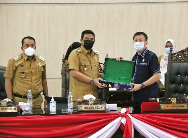 Wali Kota Medan Terima Hasil Reses Anggota DPRD Medan