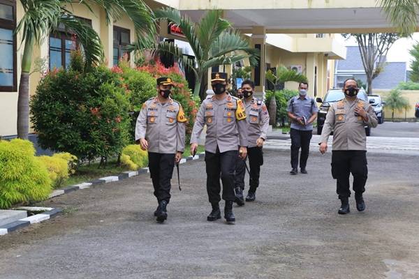 Kapolda Jatim Berikan Pengarahan Tentang TWT dan Penanggulangan Covid-19 di Polres Magetan