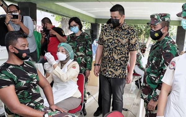 Wali Kota Medan Tinjau Vaksinasi Covid-19 Anggota Babinsa di Jajaran Kodim 0201/BS