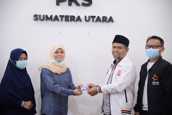 Eks Sekretaris Tim Pemenangan Bobby Gabung ke  PKS