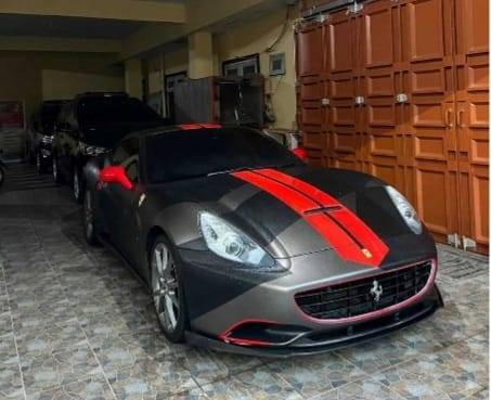Ferrari Milik Indra Kenz Diamankan di Mapolda Sumut, Ini Penampakannya