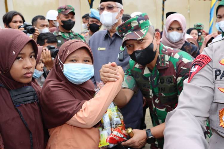 Pangdam I/BB bersama Kapoldasu tinjau vaksinasi Covid-19 untuk anak, Madina