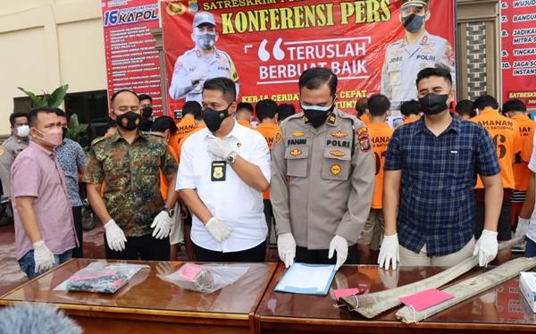 Pria di Batubara Tewas Dikeroyok Belasan Orang Gara-gara Ribut di Warung Tuak