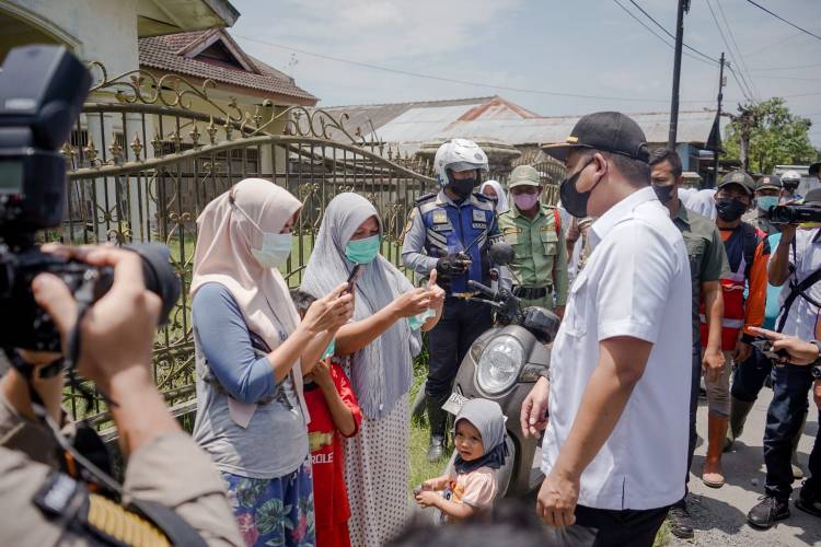 Kenapa Kegembiraan Warga Jalan Platina Terpncar. Sama Walikota..?