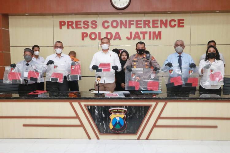 Mafia Bola di Liga 3 Berhasil Diungkap Ditreskrimum Polda Jatim 5 Orang Ditetapkan Tersangka