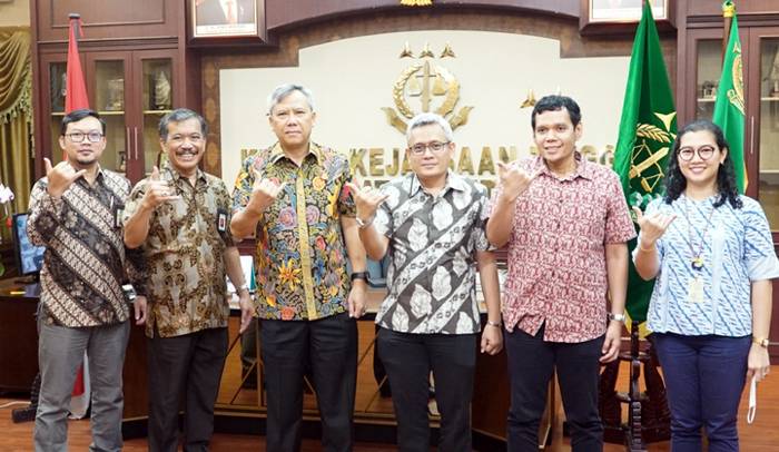 Kajati Sumut Terima Kunjungan Kepala Kantor KPP Pratama Medan Polonia Sosialisasi Pengisian SPT Tahunan