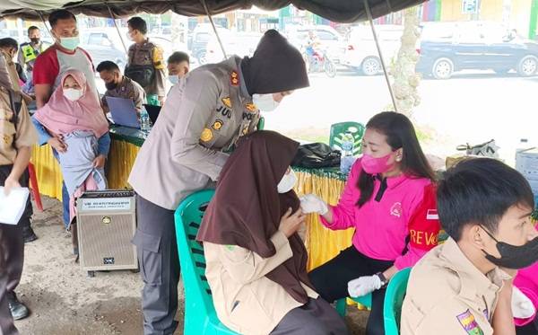 Kapolres Padangsidempuan Didampingi PJU Tinjau Pelaksanaan Vaksin Se Indonesia