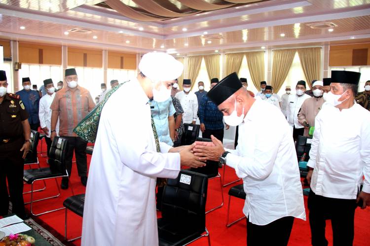 Edy Rahmayadi: Perkuat Iman untuk  Cepat Bangkit dari Covid-19