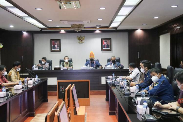 Bobby Nasution: Review Penting Buat Laporan Sesuai Standar Pelaporan