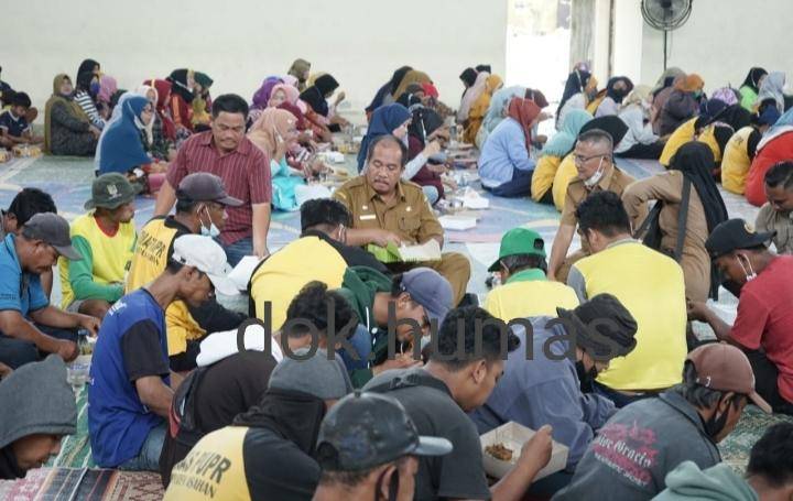 ASN Dinas Lingkungan Hidup Asahan Gelar Silaturahmi Dengan Petugas Kebersihan