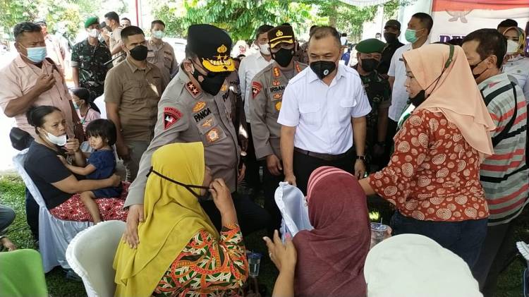 Kapoldasu Pantau Vaksinasi Polresta Deli Serdang Di Sunggal