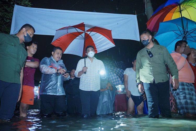 Bobby Nasution Terobos Banjir Menteng