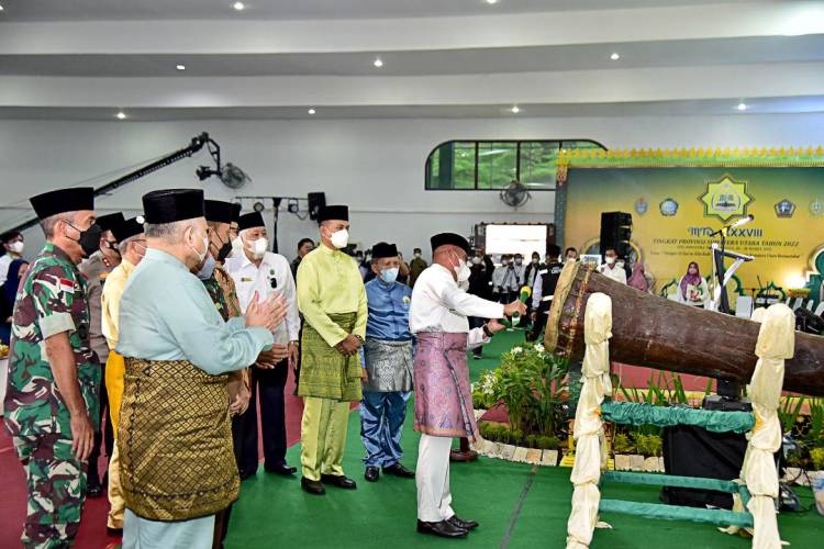 Keberhasilan Harus Menjadi Ukuran Akhlak dan Ketaatan Umat