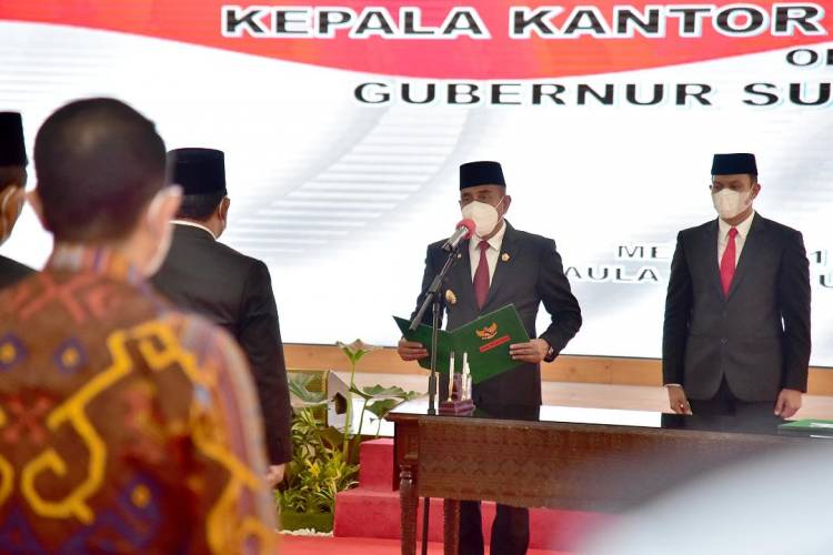 Edy Rahmayadi Kukuhkan Kepala Kantor Regional VI BKN Medan