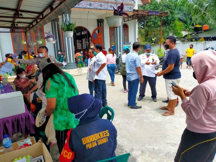Diselenggarakan di Gereja HKBP Jalan Dame, Polsek Patumbak Gerak Cepat Gelar Vaksinasi