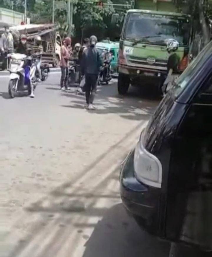 Video Viral Penganiaya Supir Truk Kini Dalam Penyelidikan Pihak Kepolisian
