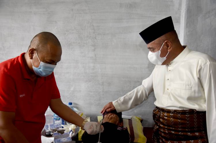 Semangati Peserta Khitanan Massal,  Edy Rahmayadi: Jangan Takut dan Tetap Semangat