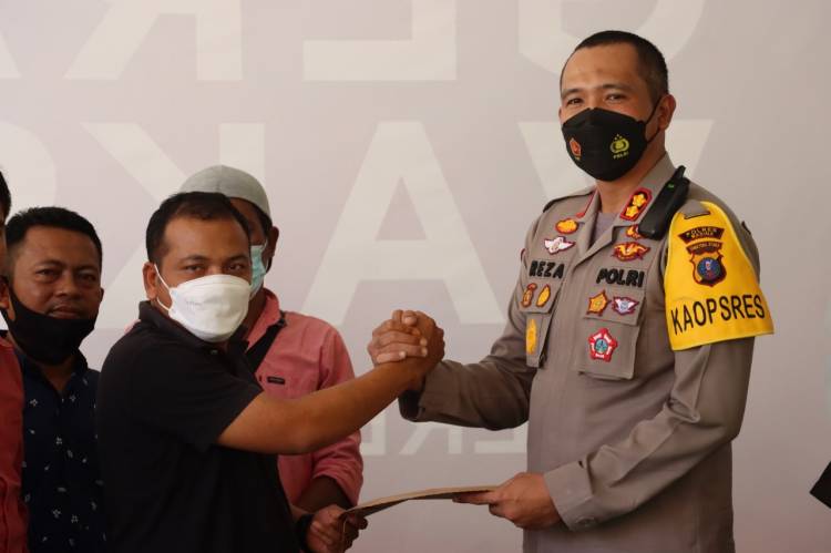 Puluhan Wartawan Geruduk Kapolres Madina, Ucapkan Terimakasih