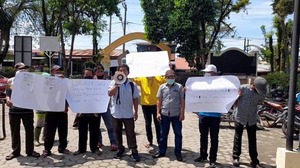 Warga Kelurahan Tanjung Mulia Hilir Protes Pengangkatan Kepling Tak Sesuai Aturan