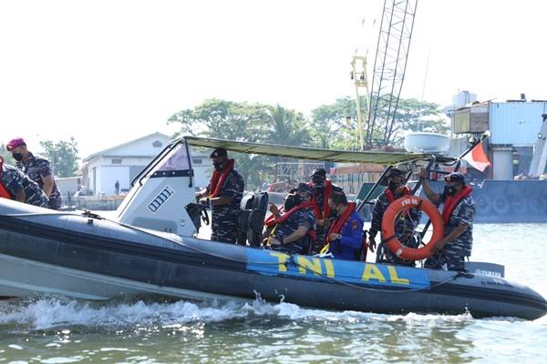 Percepat Vaksinasi, Kapoldasu Menyasar ke Kampung Nelayan di Belawan