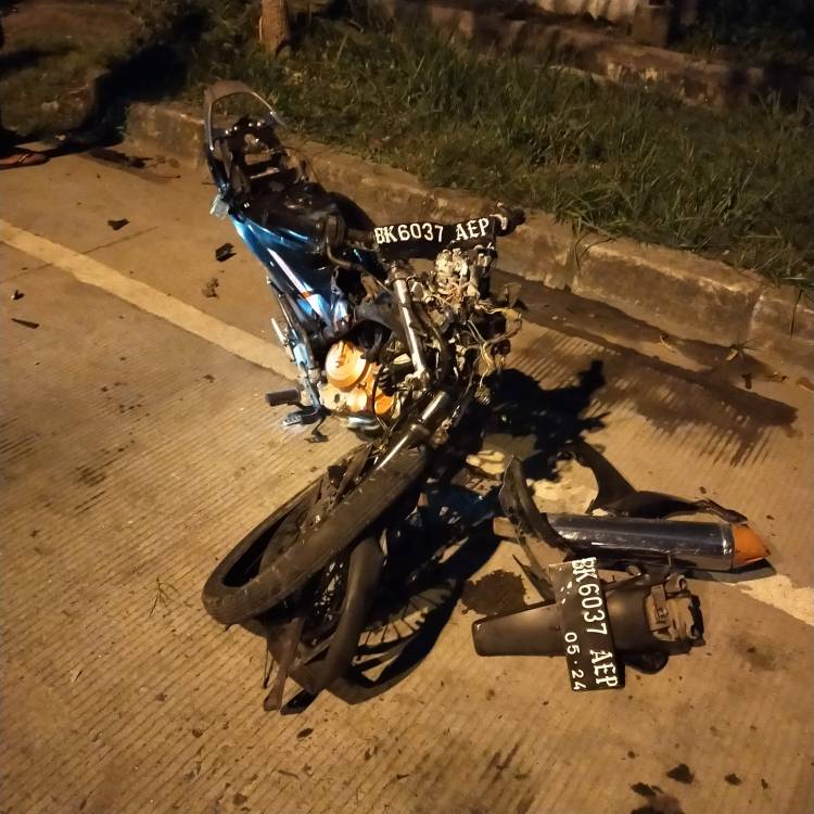 Tabrak BMW, Dua Pemotor Tewas
