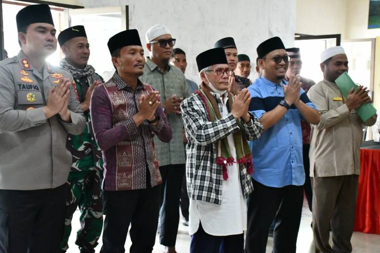 Gebyar Akbar Wisuda Tahfizh Qur&rsquo;an Rumah Qur&rsquo;an Violet Kabupaten Toba
