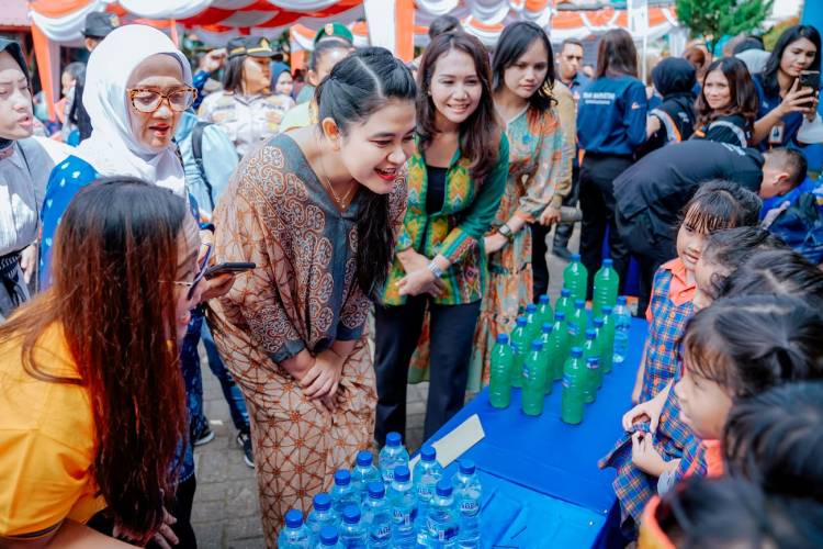 Apresiasi Digelarnya Market Day & Happy With Bharlind School, Ny Kahiyang Ayu: Persiapkan Generasi Emas