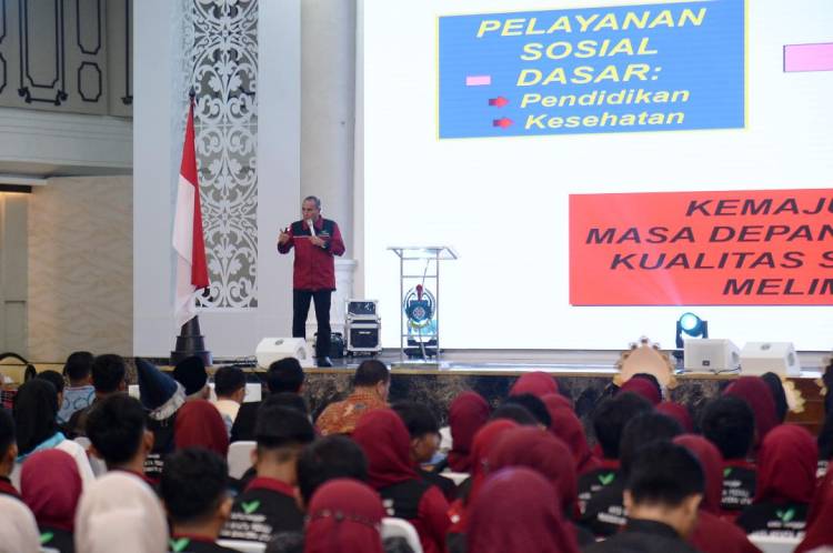 Edy Rahmayadi Minta Terus Cerdaskan Rakyat Hingga ke Tempat Terpencil