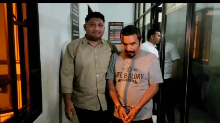 Polisi Buru Sopir Perampok HP Siswi Penumpang,  Pemilik Angkot Diamankan