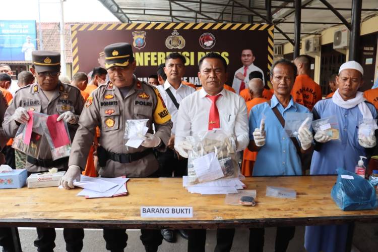 Selama Maret 14 Kasus Narkoba Berhasil Diungkap dengan 18  Tersangka