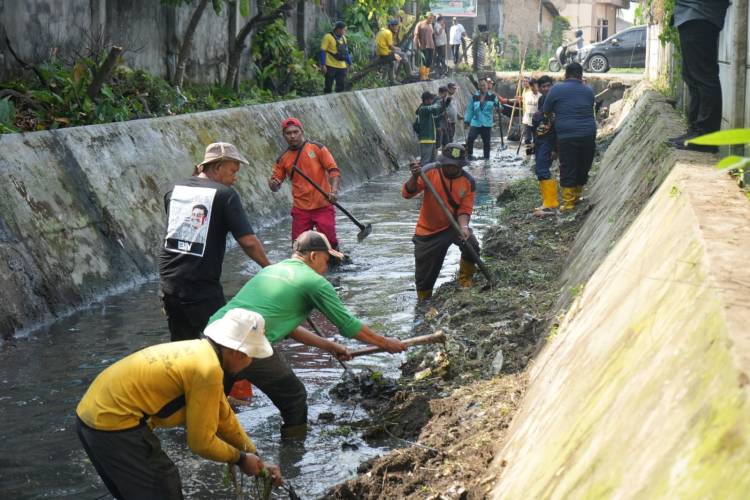 Dukung Program Prioritas Wali Kota Medan, Kecamatan Medan Deli Setiap Rabu Melakukan Gomas