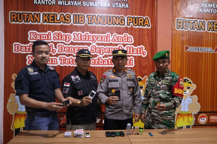 Peringati HBP Ke-59, Rutan Tanjung Pura Gelar Razia Blok Hunian, Sejumlah Benda Terlarang Di Amankan
